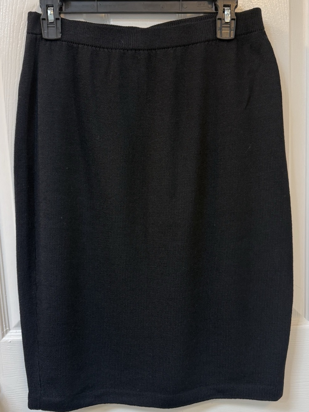 St. John Knit Skirt Black Size 8 New Without Tags